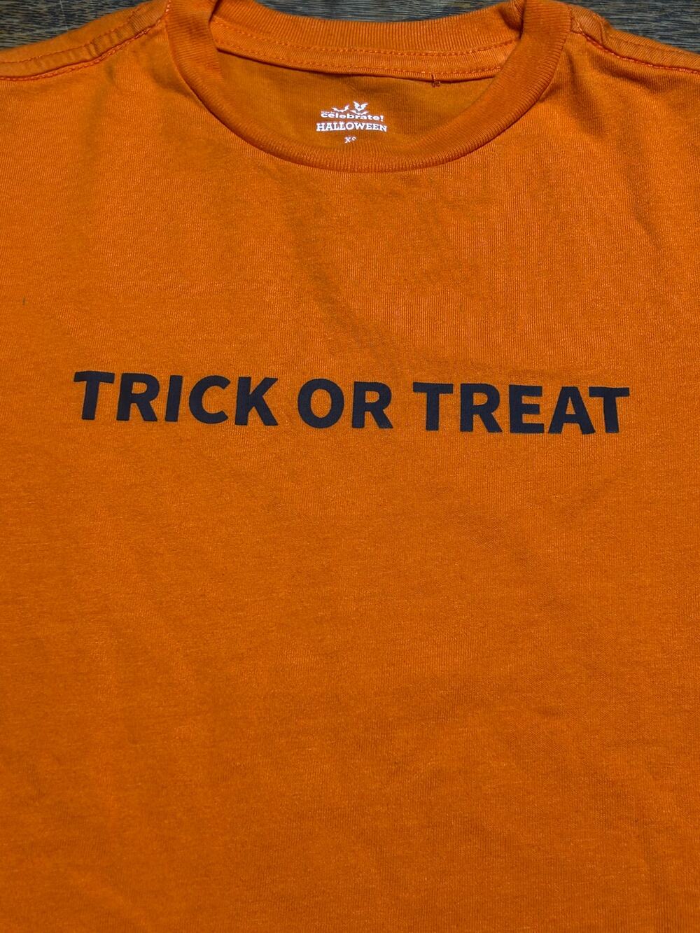 Celebrate Orange  Halloween Trick or Treat t-shirt sz xs 4-5